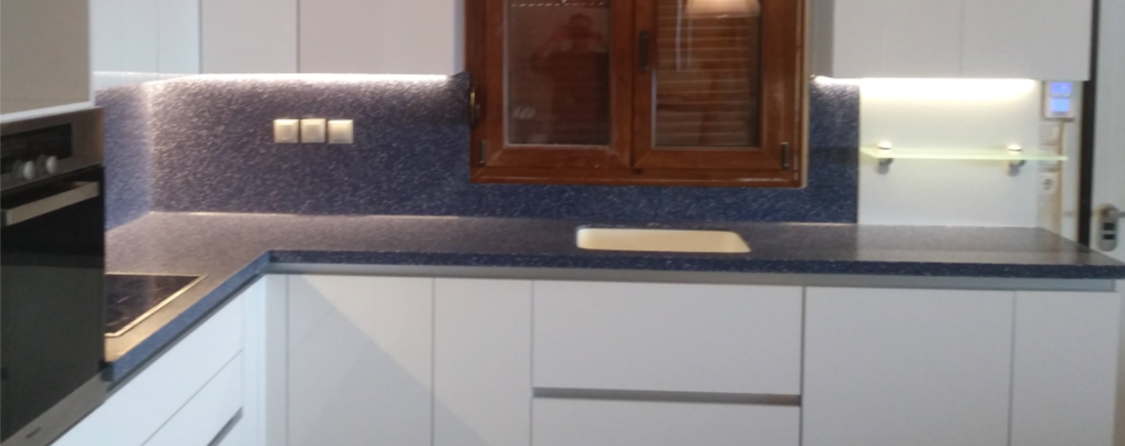 Πάγκος Corian σε Απόχρωση Μπλε Πέτρας